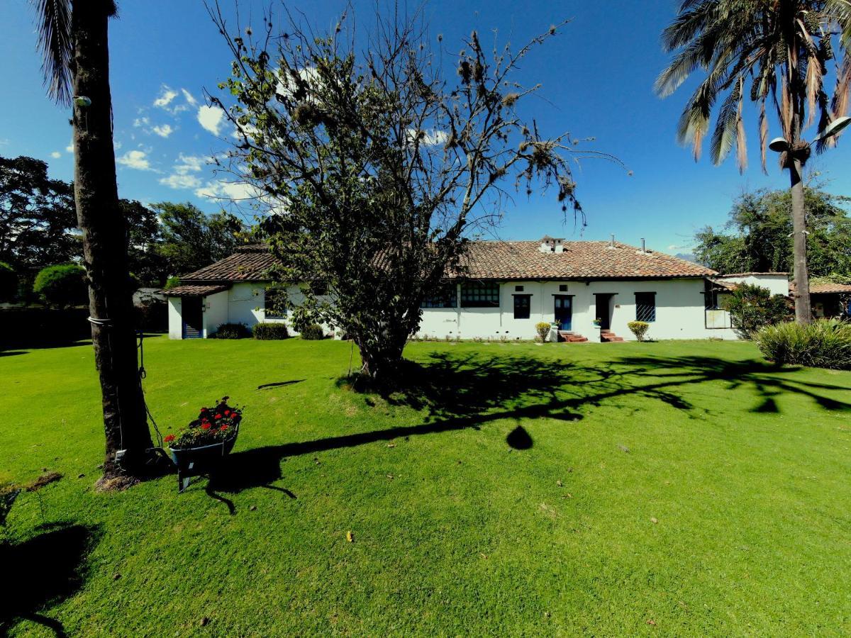 Hotel Boutique Casa De Hacienda Su Merced Puembo Exterior foto